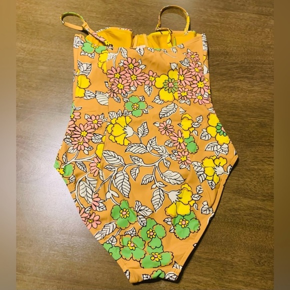 New Tory Burch Printed Underwire One Piece Swimsuit Brown Floral Wallpaper M - Picture 5 of 6